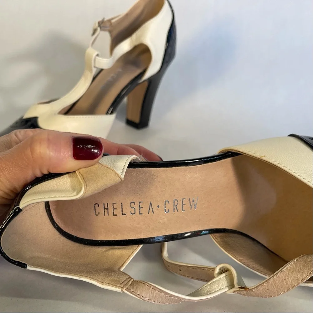 Gatsby II T-Strap Vintage Heels - Black and White - Picture 5 of 16